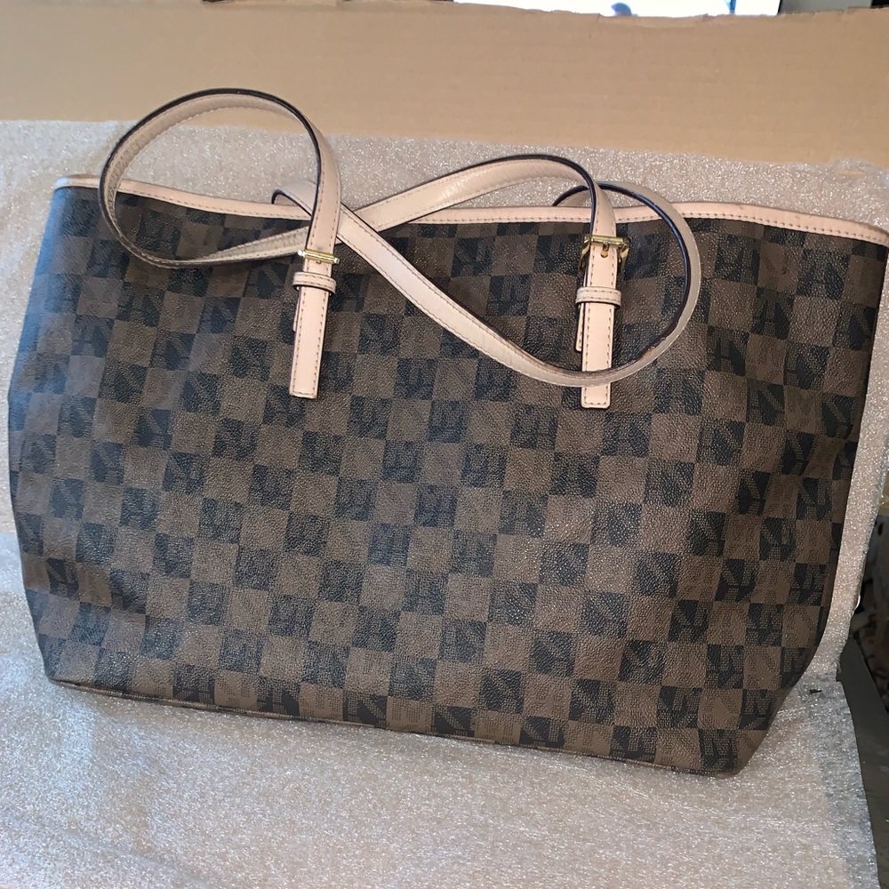 Michael Kors Jet Set Checkered Tote